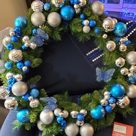 Wreath - Picture 2 of 3
